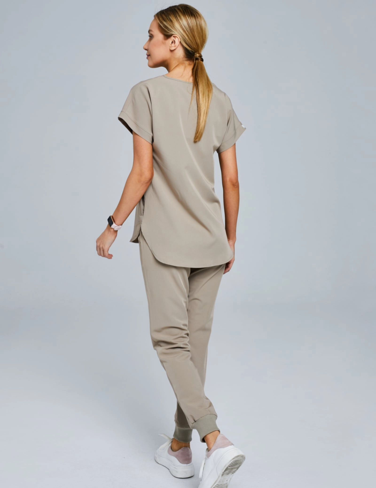 Kendall Medical Sweatshirt - BEIGE