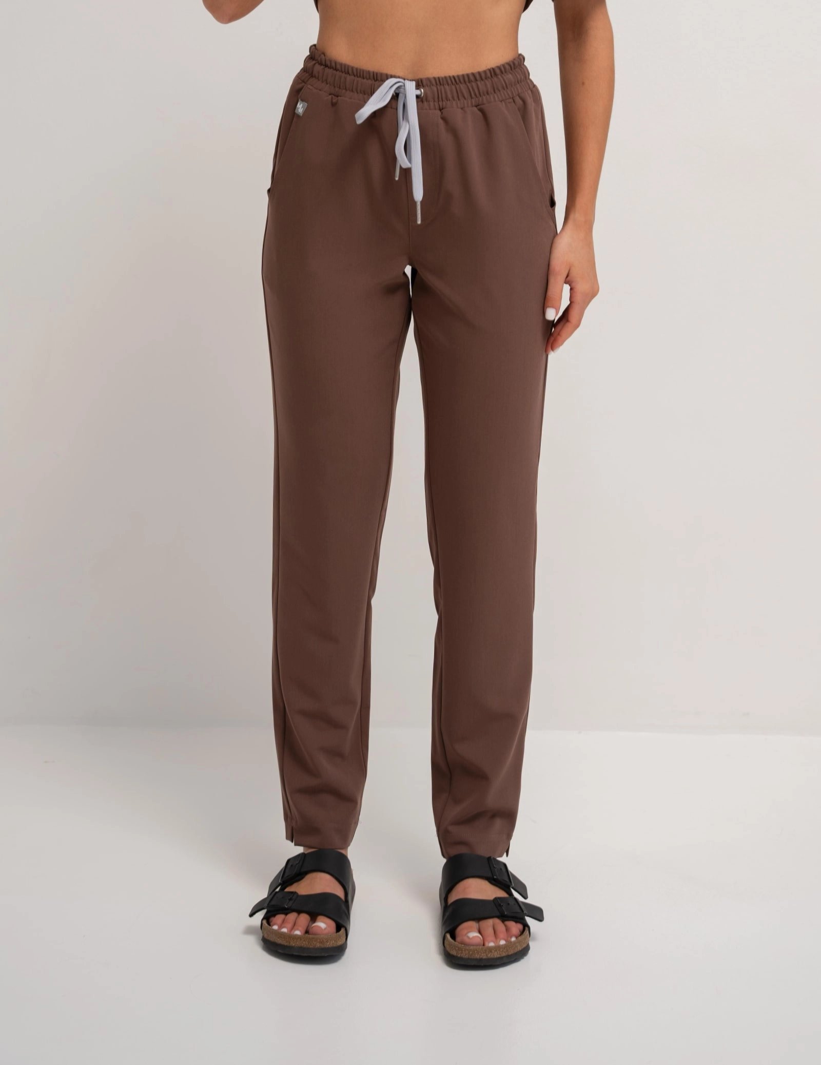 Pantaloni pentru femei Basic - MILKY BROWN