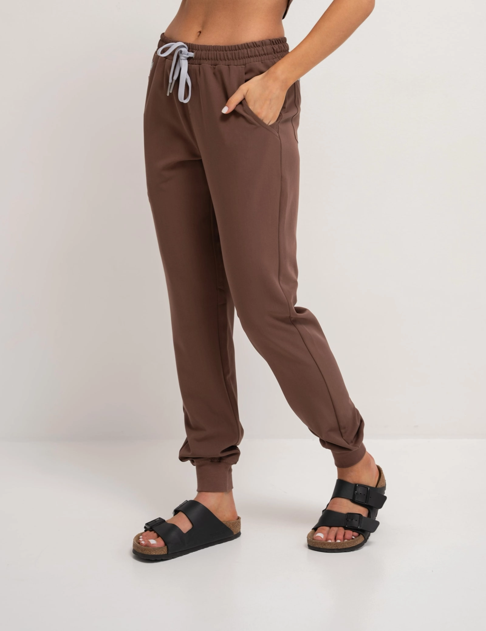 Pantaloni joggers pentru femei - MILKY BROWN