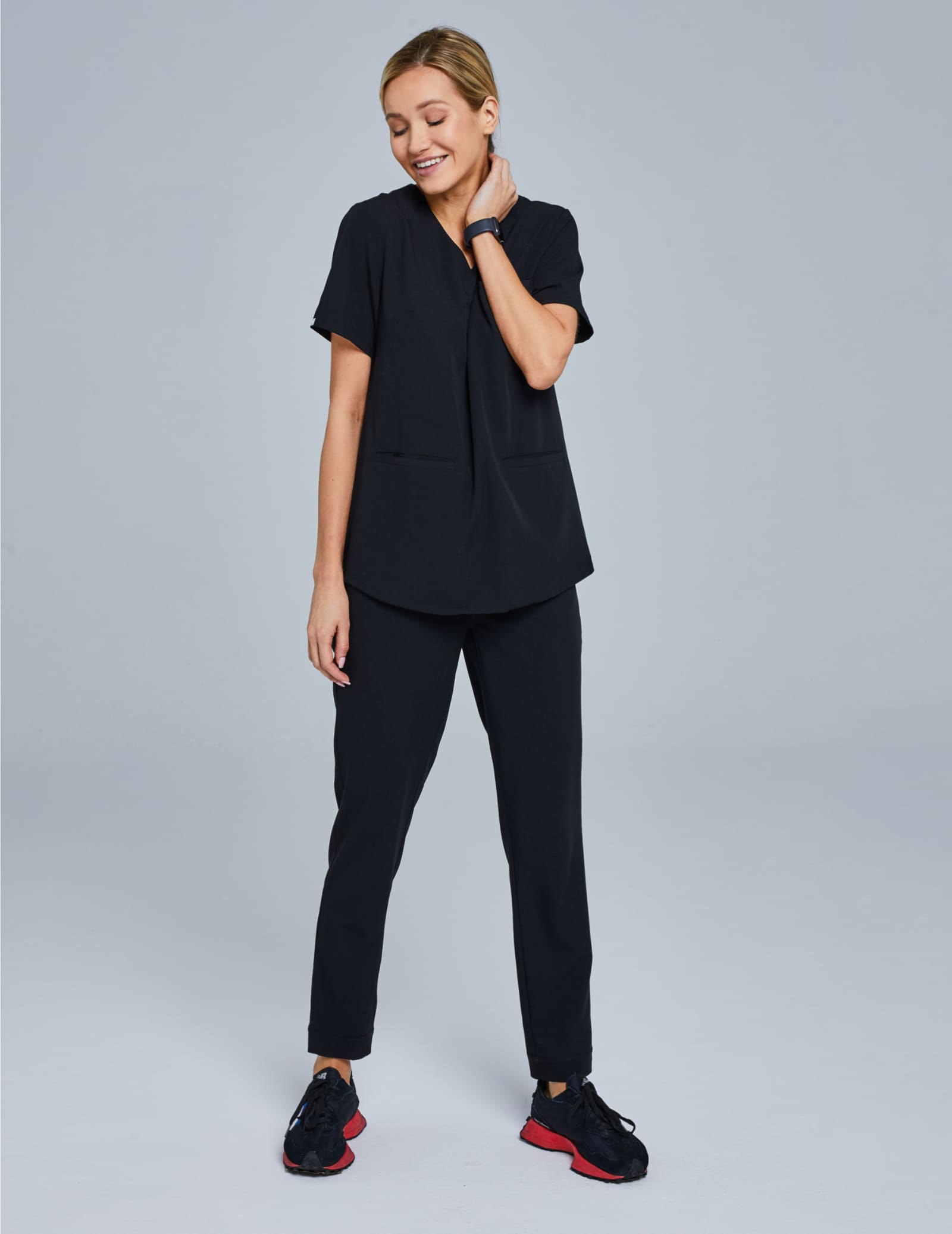 Pantaloni pentru femei Basic - BLACK